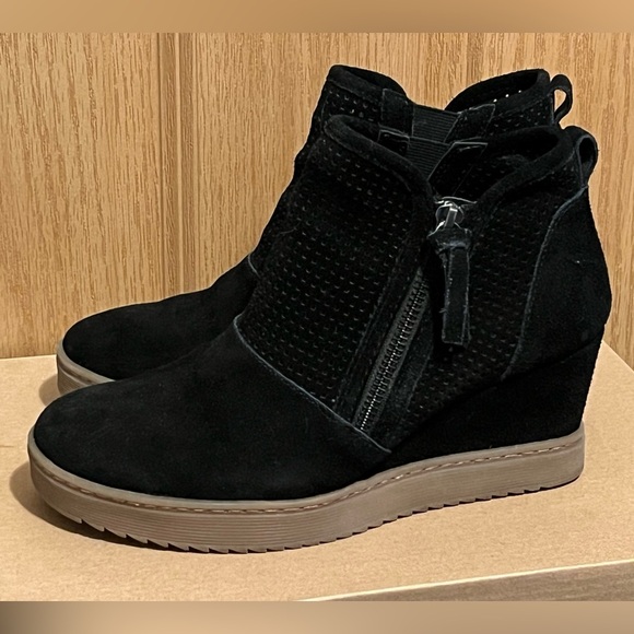 Sofft Bellview Wedge Boot (Women) - Black - Picture 9 of 15